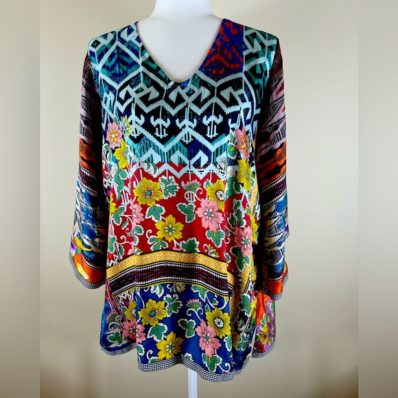 Johnny Was Tops - Johnny Was Silk V-Neck Floral and Geometric Tunic Top